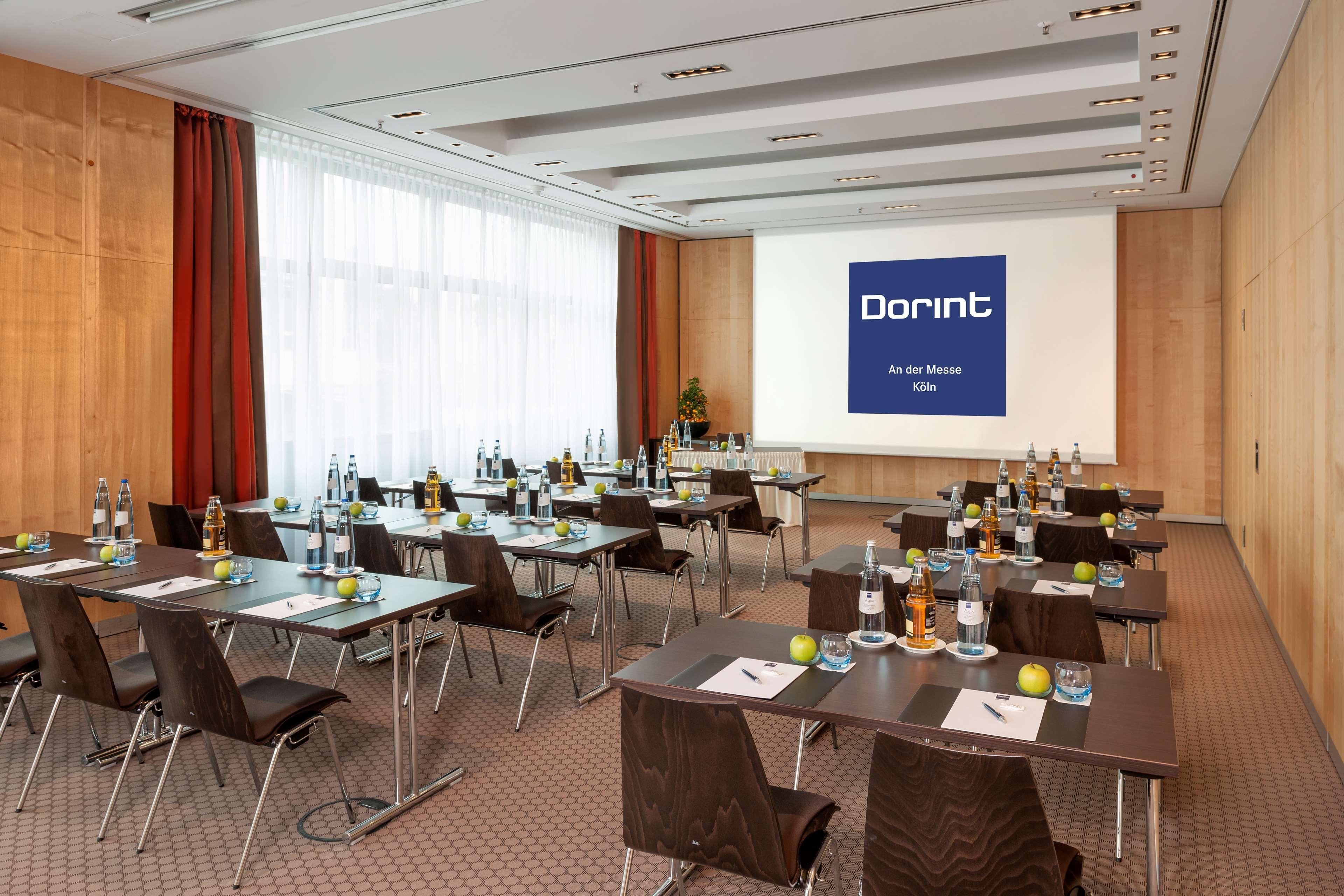 Hotel Dorint An Der Messe Koeln Exterior foto